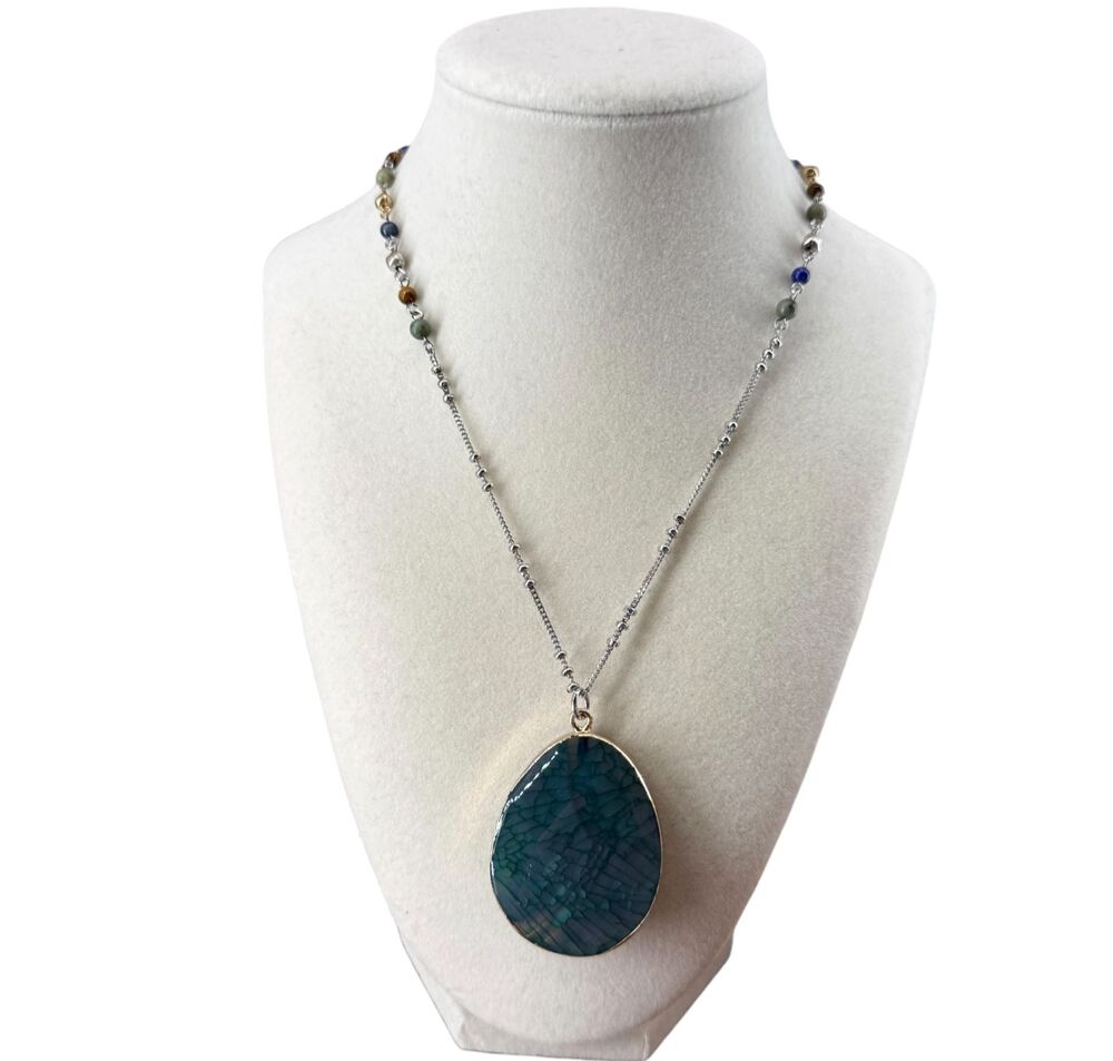 J Jill Green Agate Pendant Necklace Oval Beaded Autumn Stones Adjustable Earthy - Picture 2 of 12
